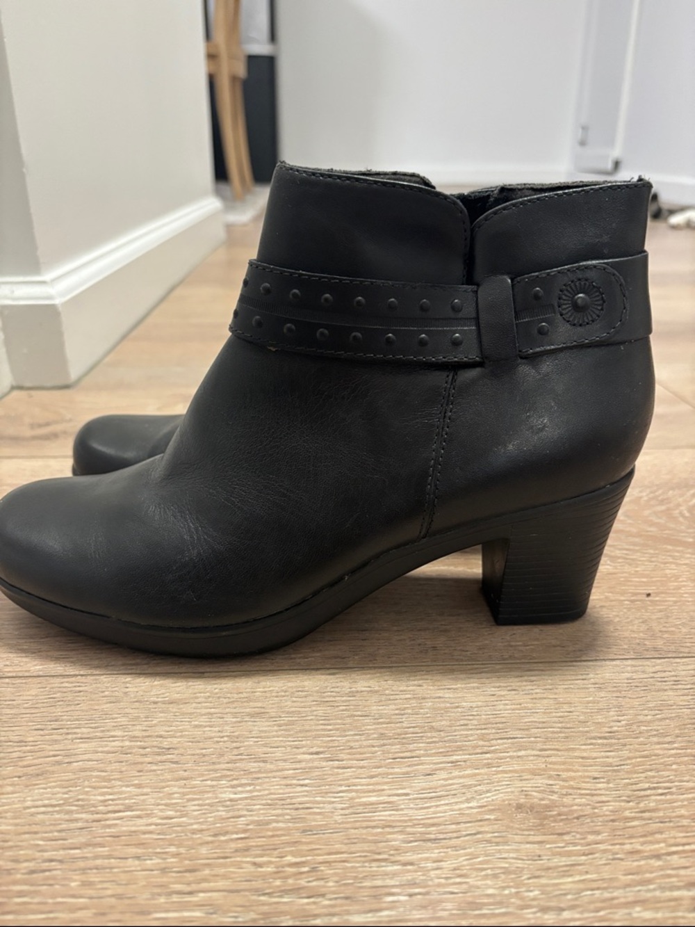 Clarks Black Stud-Trim Leather Ankle Booties